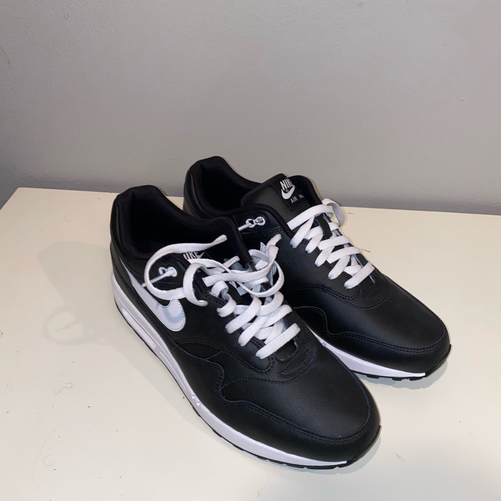 Custom Nike Air Max 1